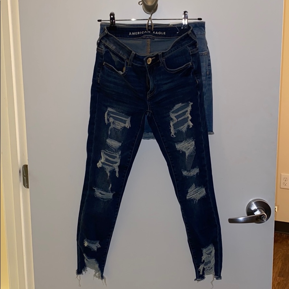 Cropped jeggings.